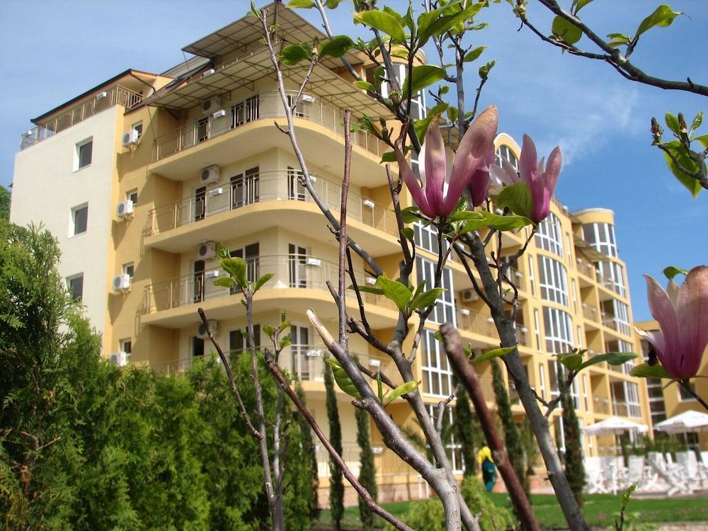 Joya Park Hotel Golden Sands Exterior photo