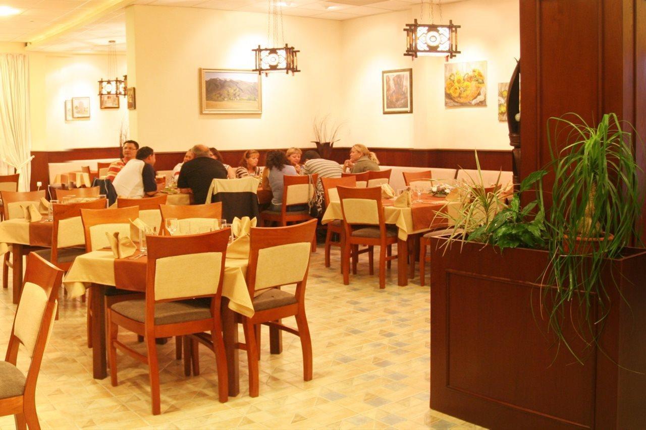 Joya Park Hotel Golden Sands Exterior photo